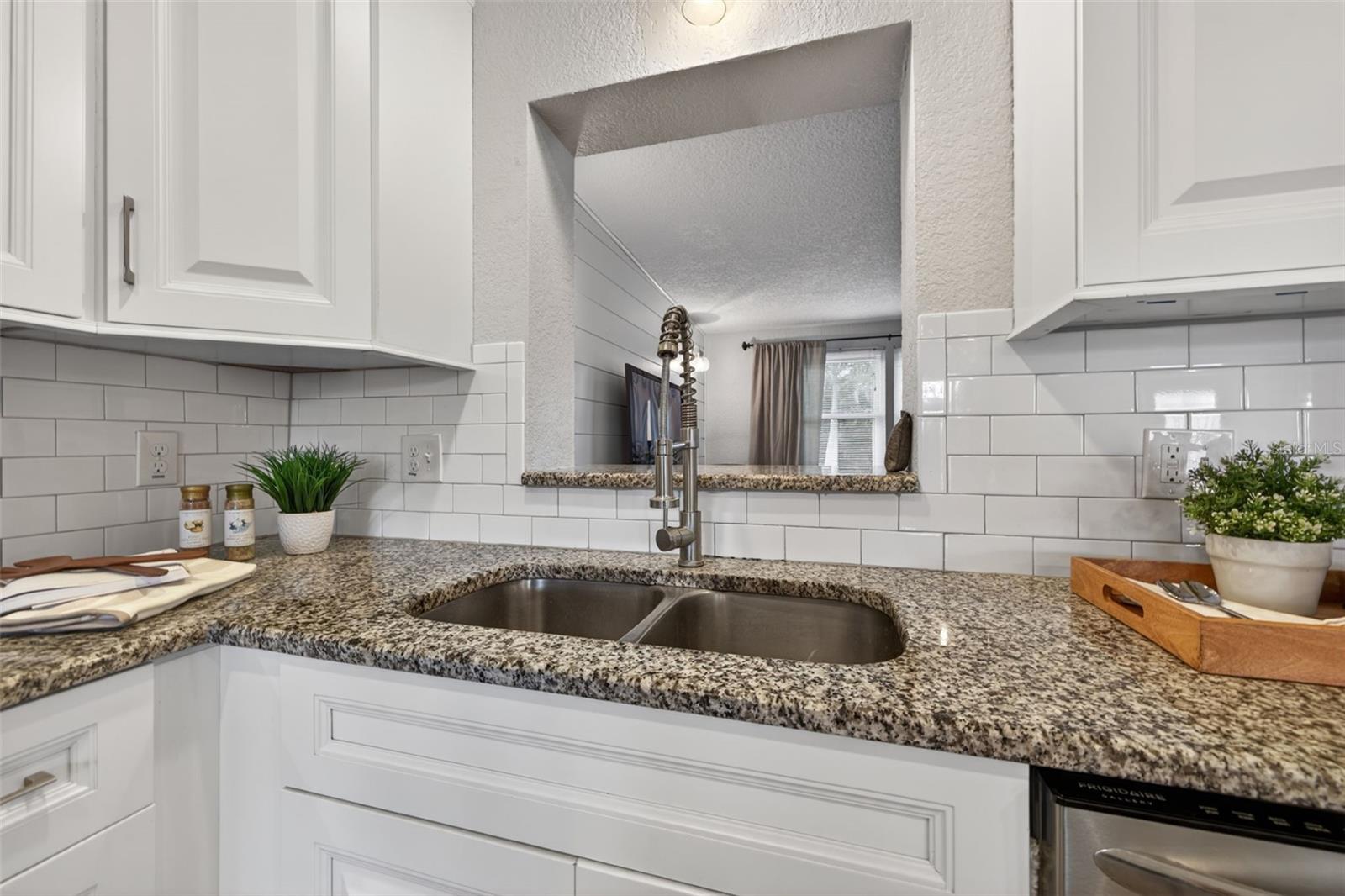 Image 13 of 37 For 6740 31st Avenue N