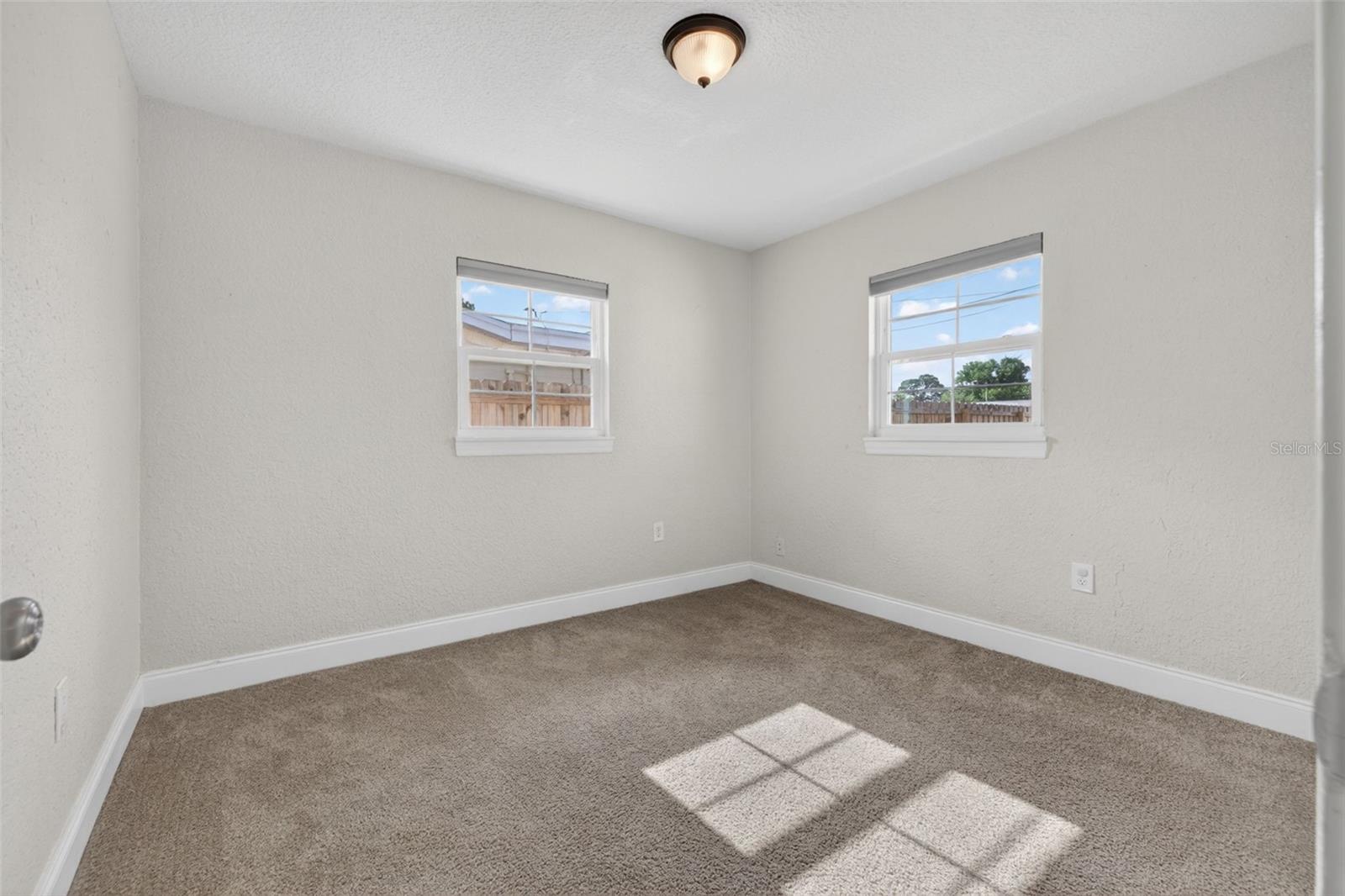 Image 29 of 37 For 6740 31st Avenue N
