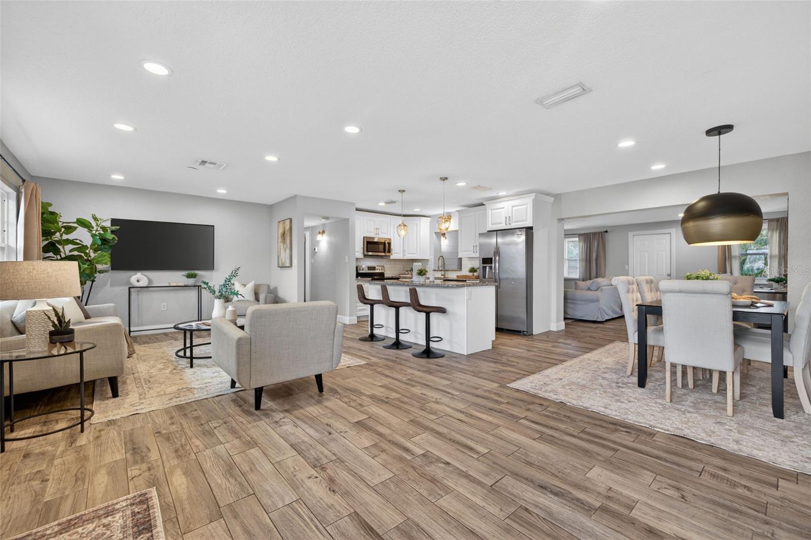 Image 3 of 37 For 6740 31st Avenue N