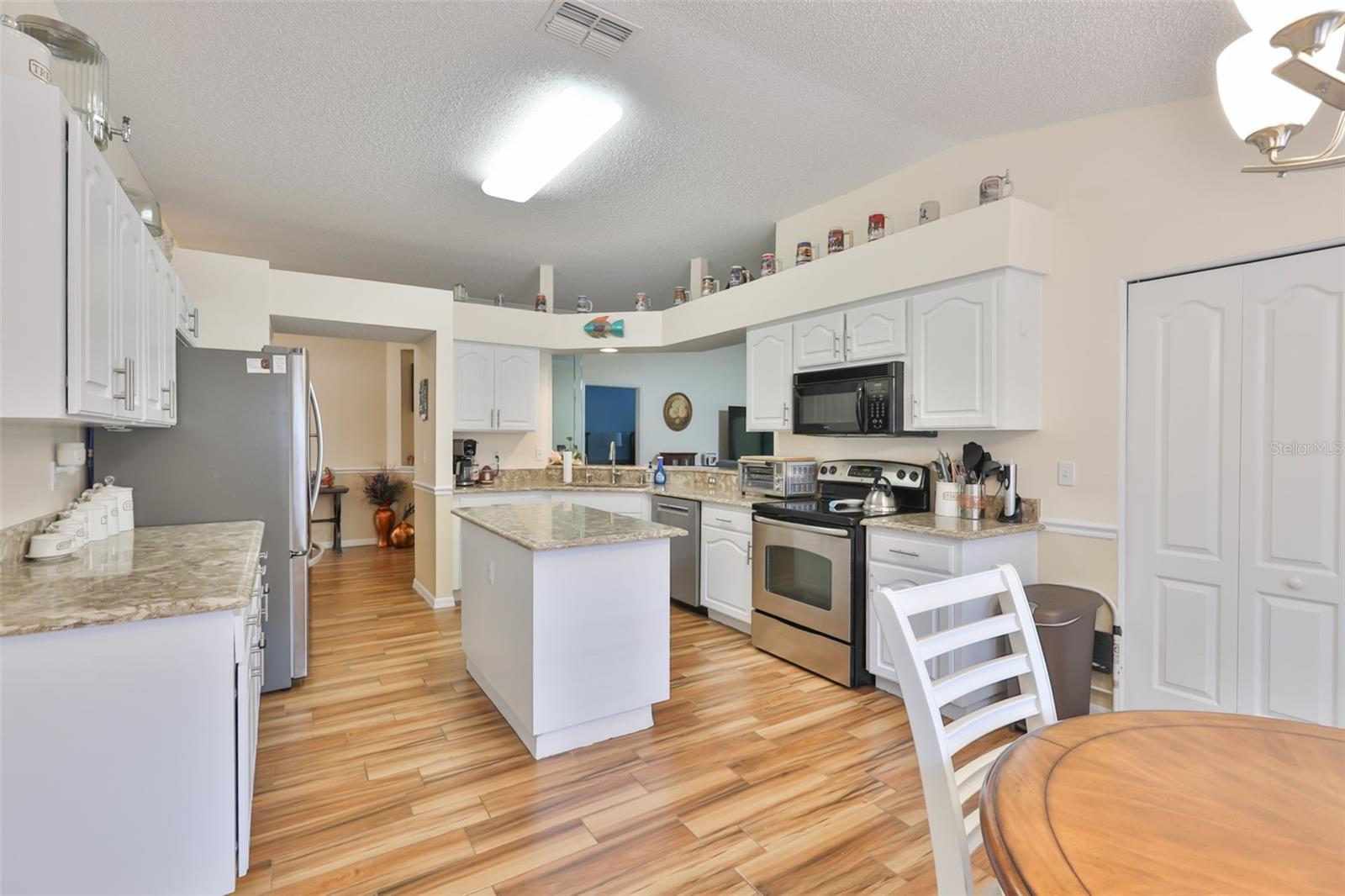 Image 12 of 92 For 2249 Worthington Greens Drive 6