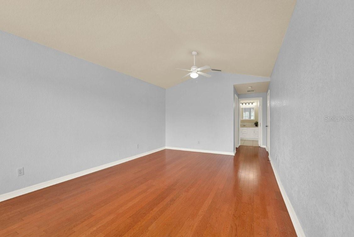 Image 21 of 29 For 7619 Georgeann Street