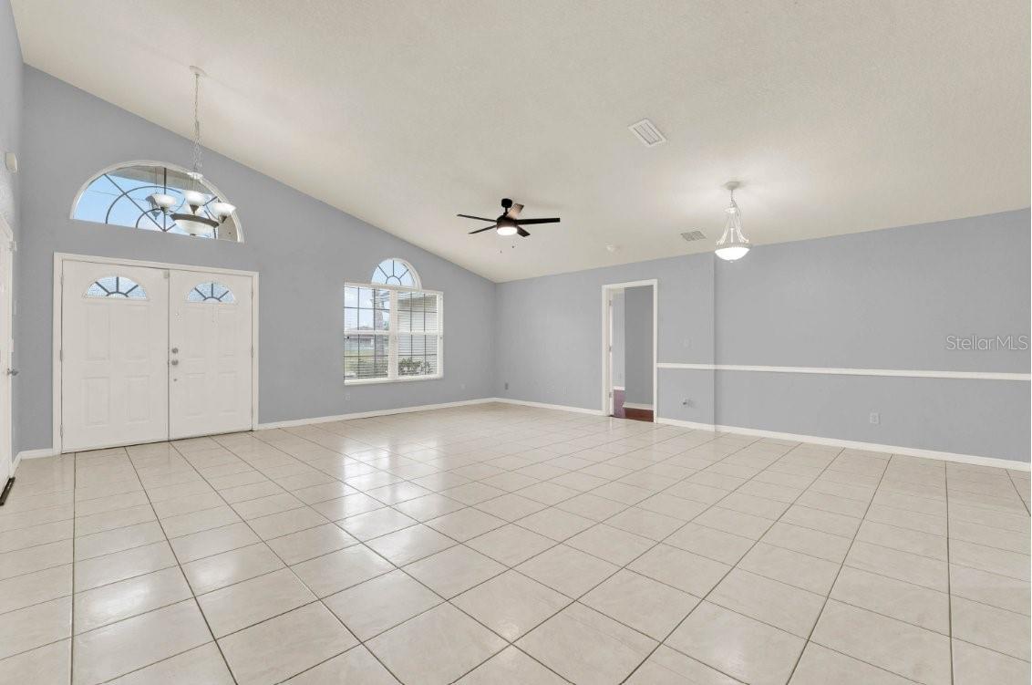 Image 5 of 29 For 7619 Georgeann Street