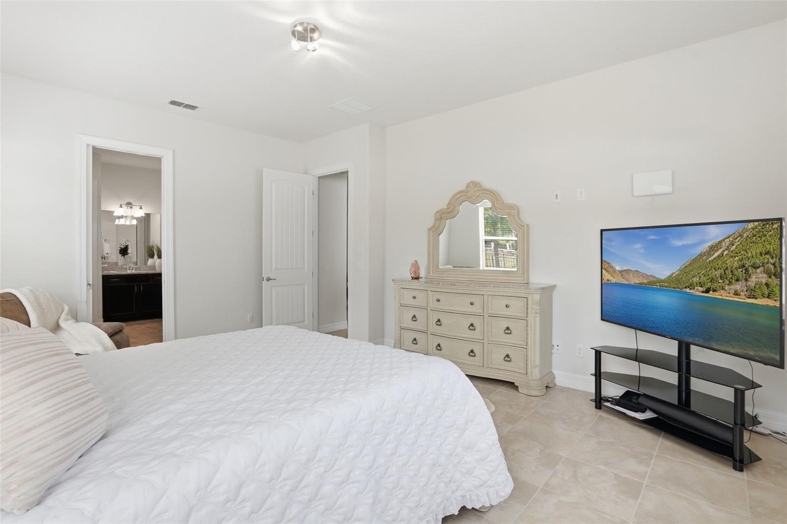 Image 15 of 76 For 10902 Citron Oaks Drive