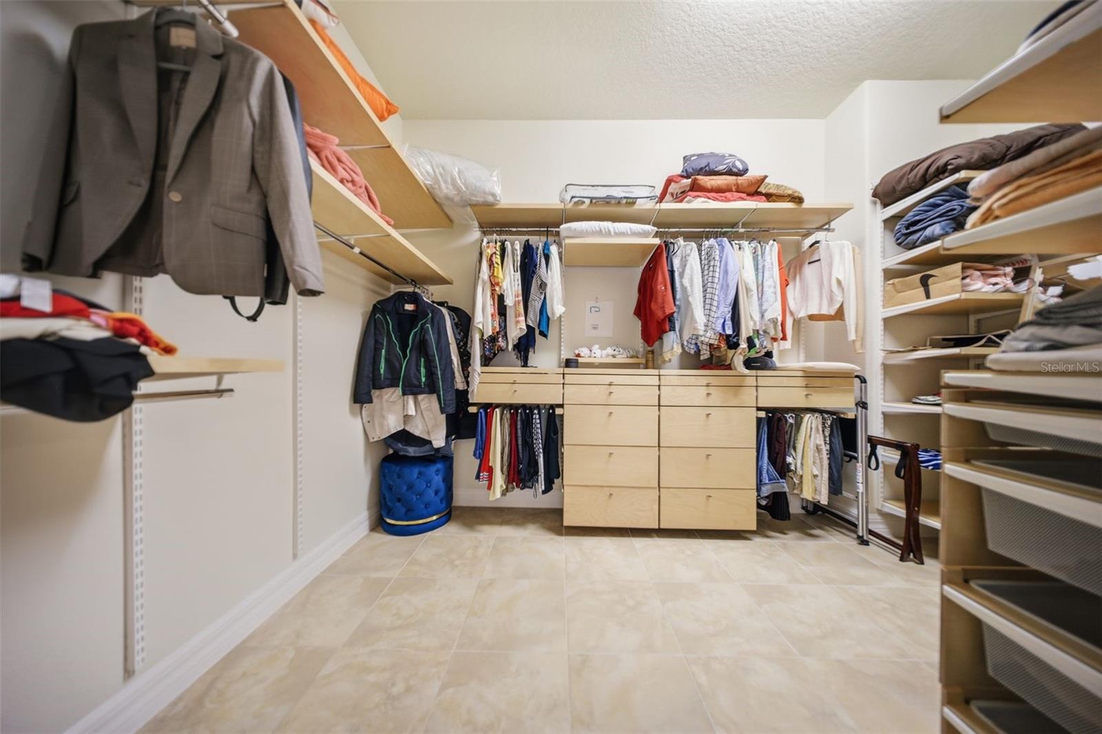 Image 18 of 76 For 10902 Citron Oaks Drive