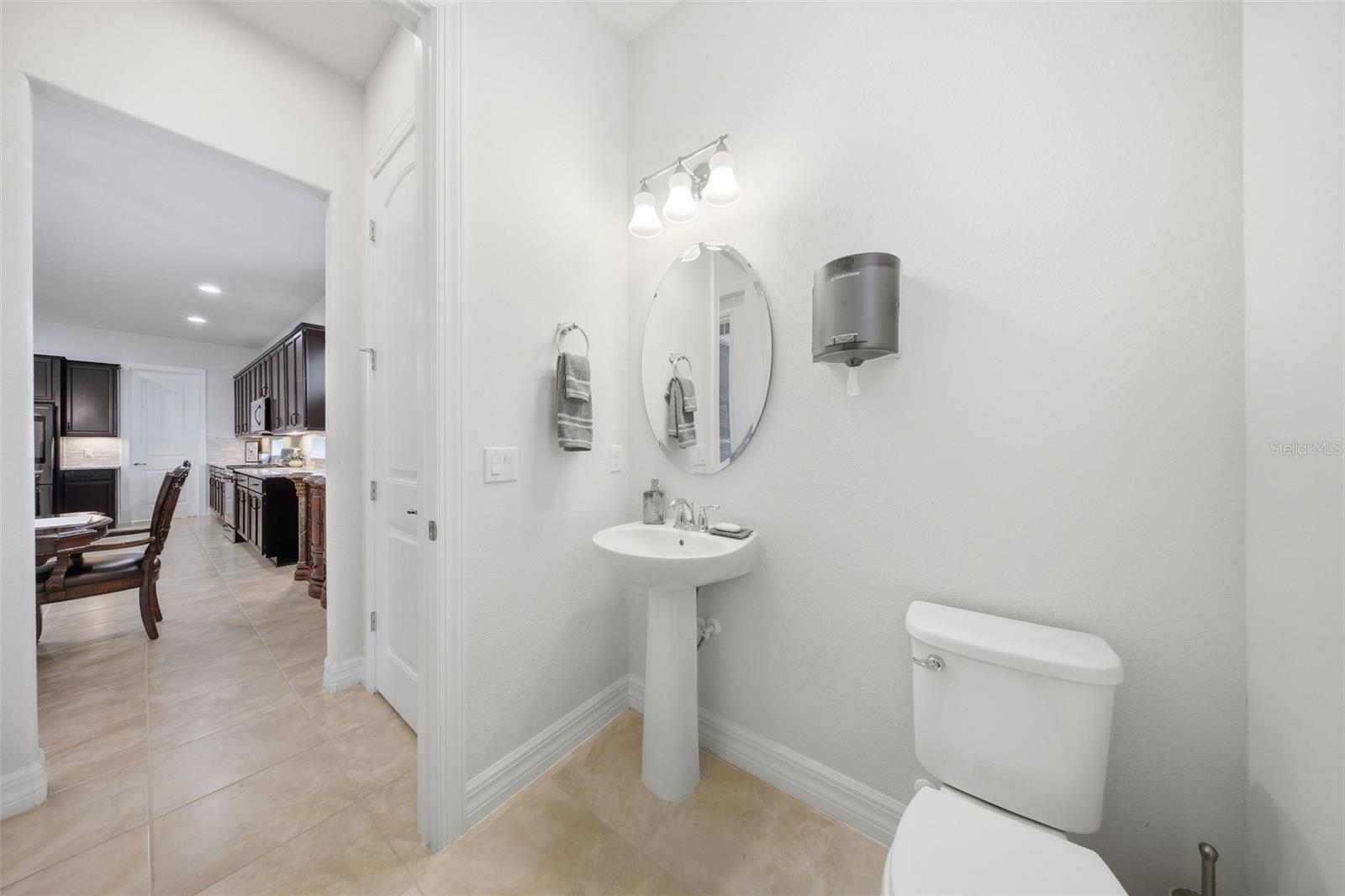 Image 22 of 76 For 10902 Citron Oaks Drive