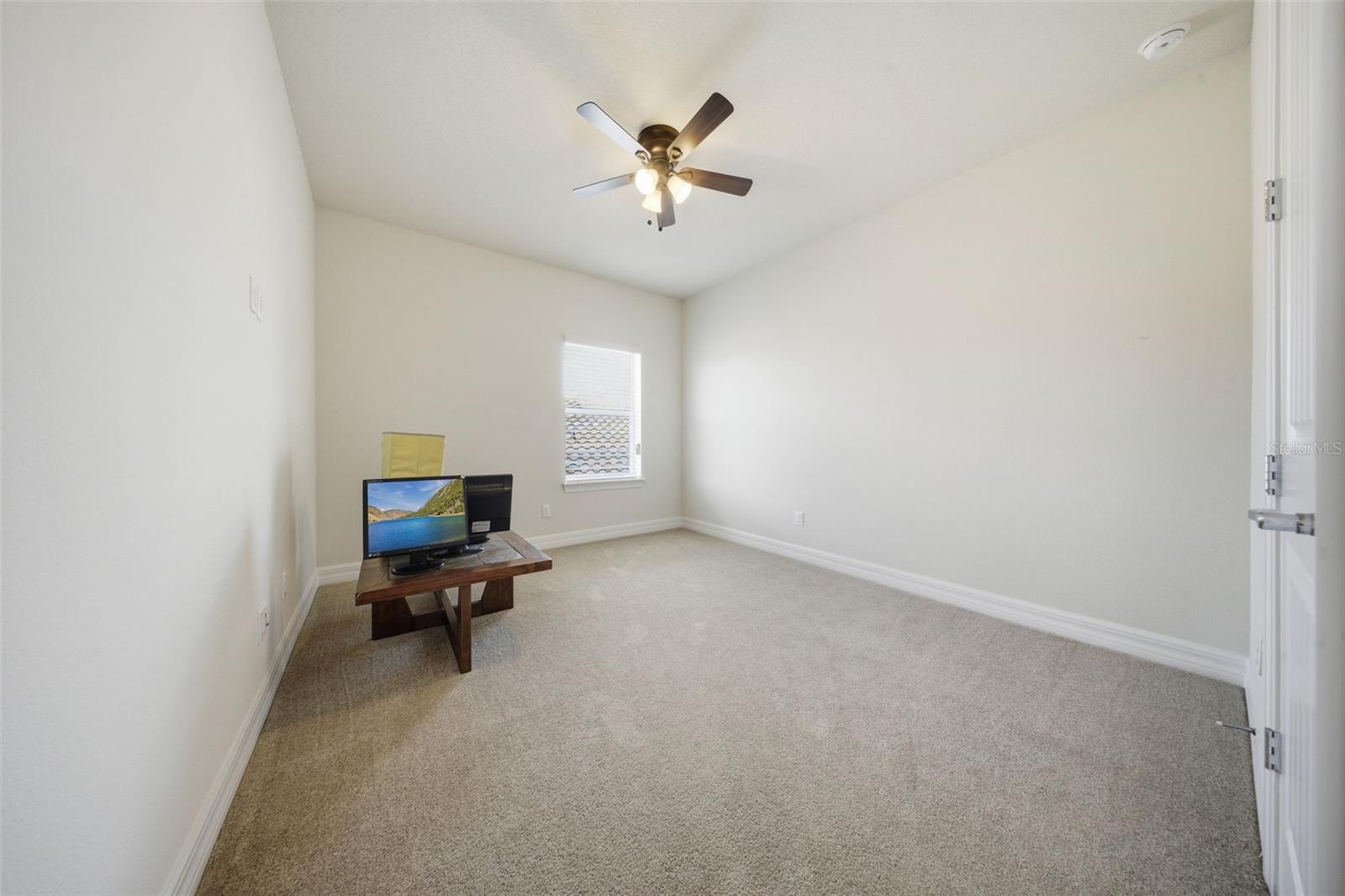 Image 37 of 76 For 10902 Citron Oaks Drive