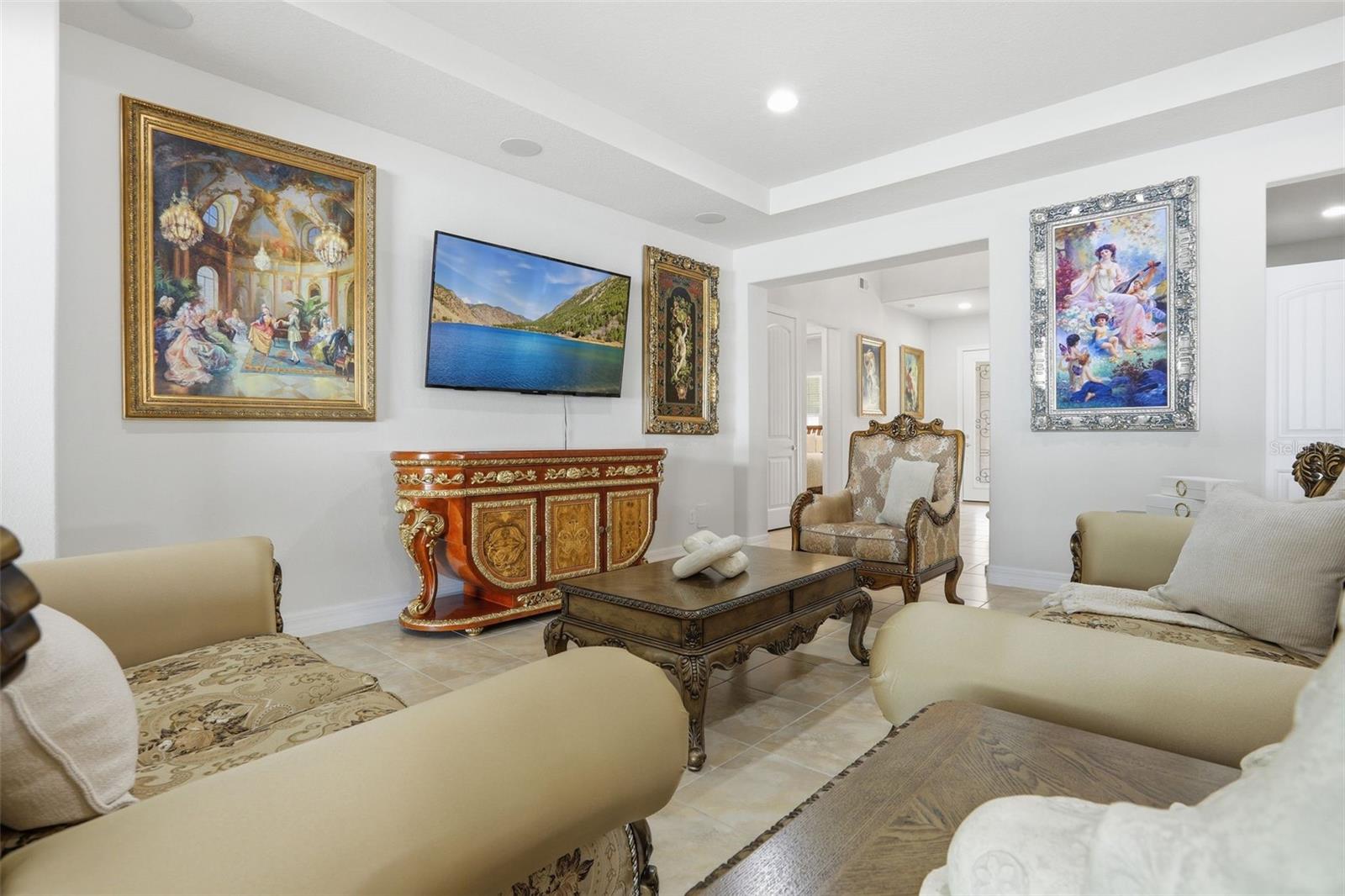 Image 6 of 76 For 10902 Citron Oaks Drive