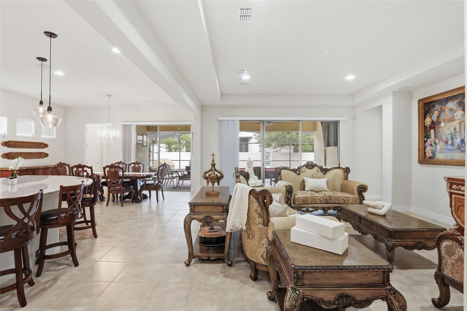 Image 7 of 76 For 10902 Citron Oaks Drive