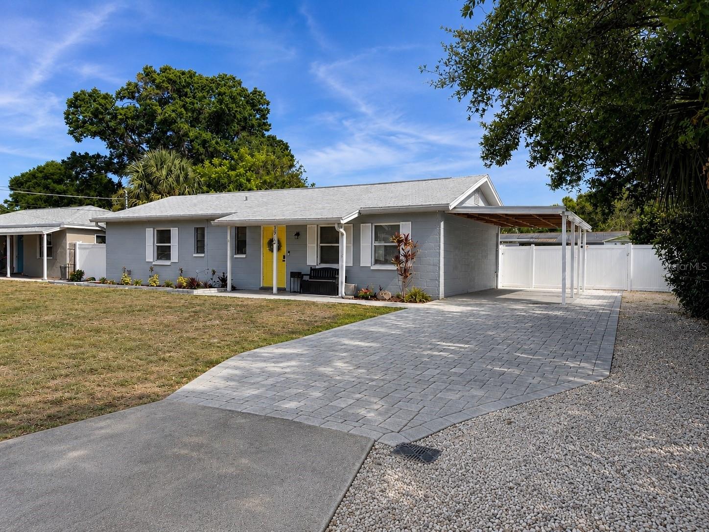 Image 4 of 26 For 3913 Leila Avenue