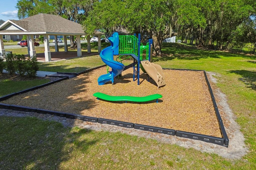 Image 42 of 47 For 1101 Lone Palm Way