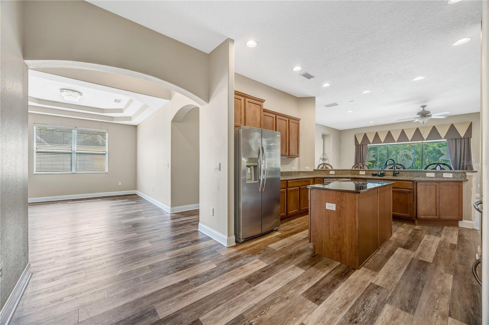 Image 12 of 57 For 27438 Sora Boulevard