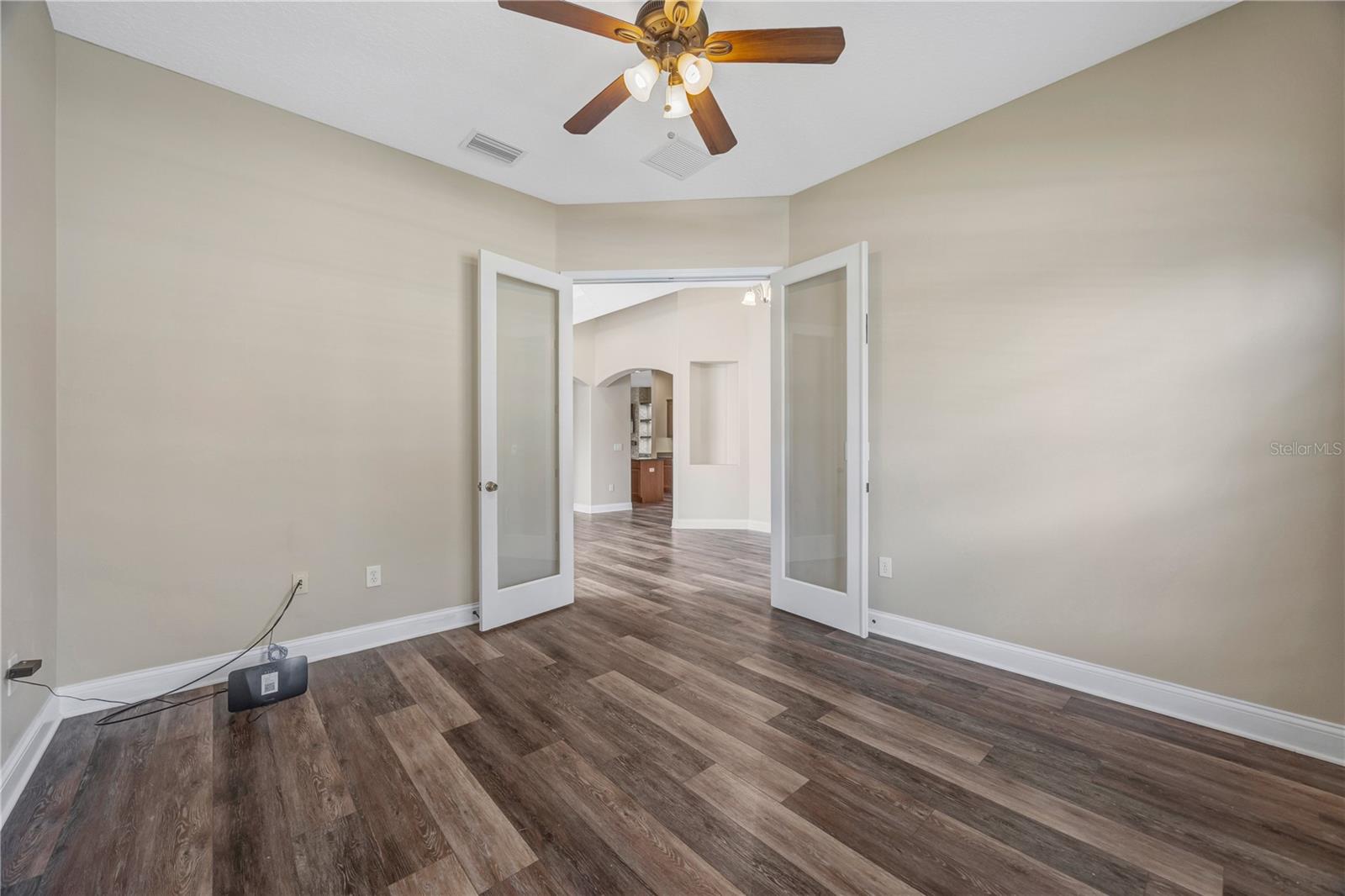 Image 19 of 57 For 27438 Sora Boulevard