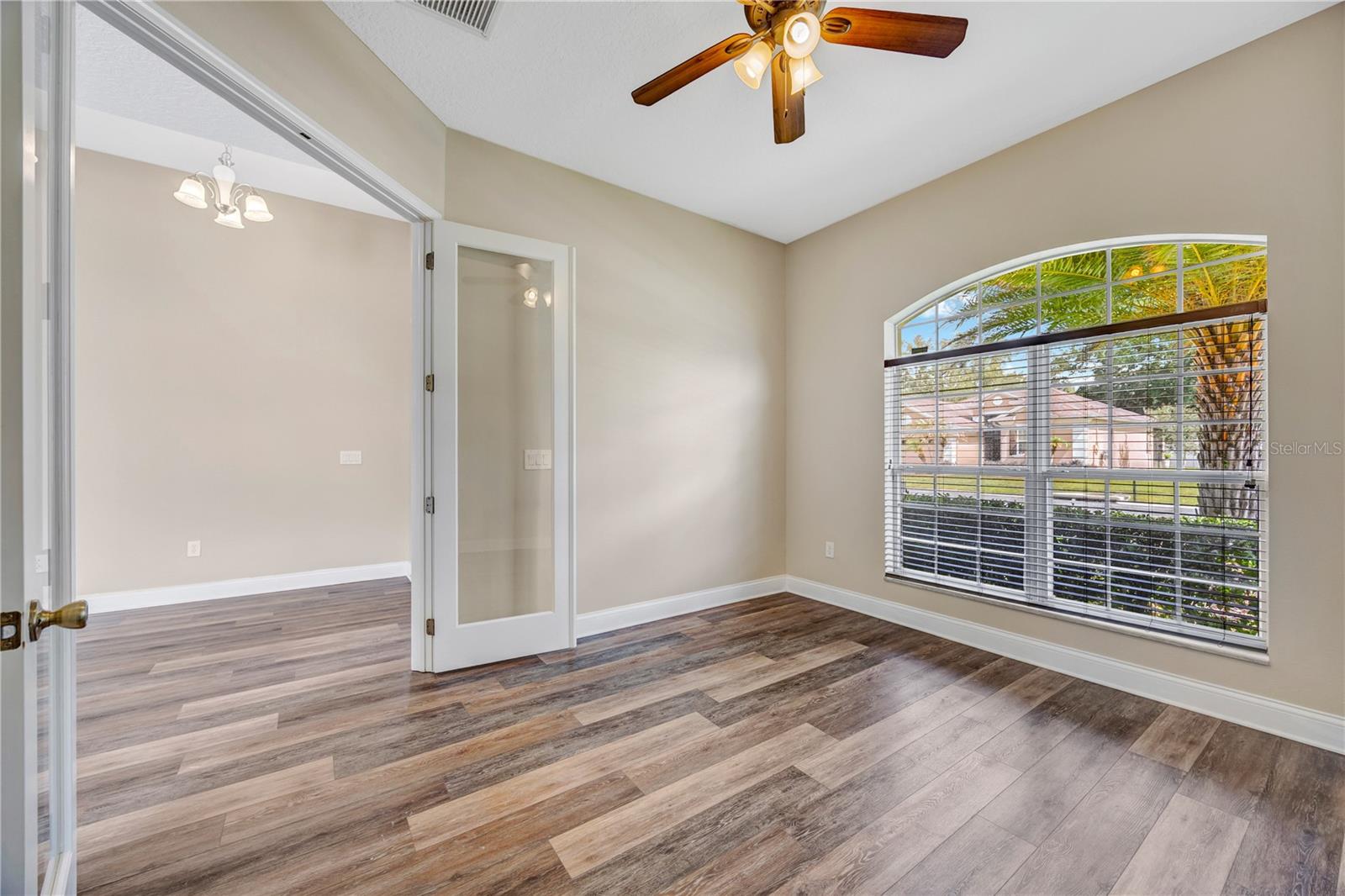 Image 21 of 57 For 27438 Sora Boulevard