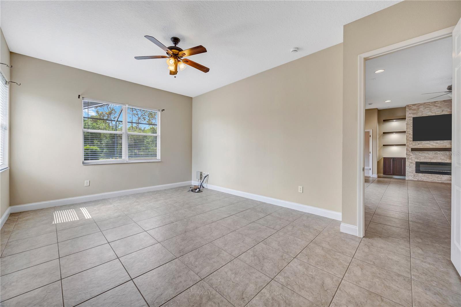 Image 25 of 57 For 27438 Sora Boulevard