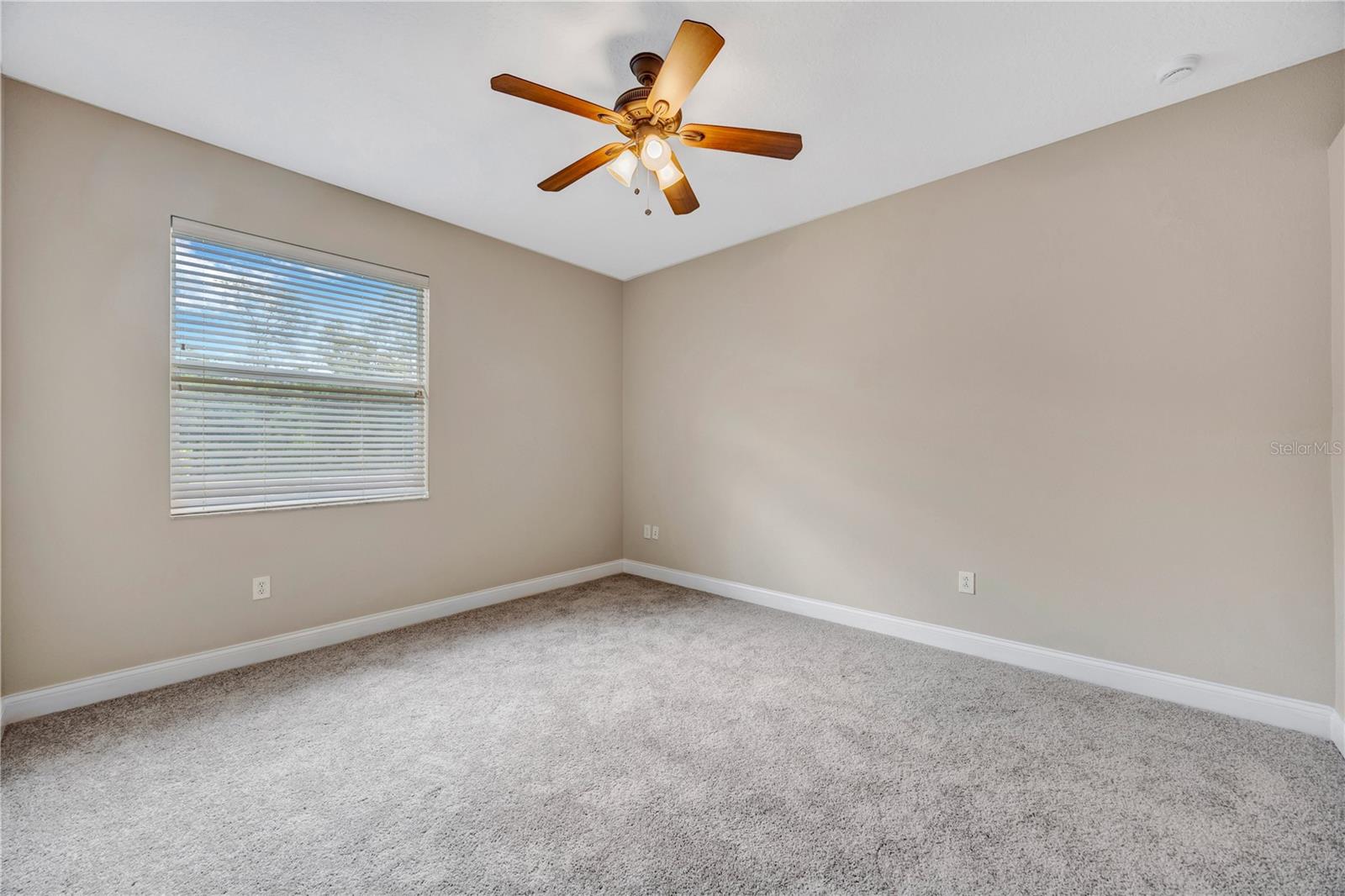 Image 34 of 57 For 27438 Sora Boulevard