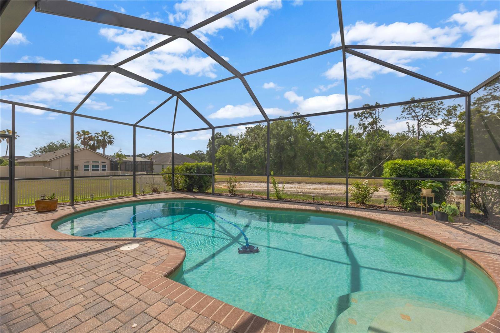 Image 46 of 57 For 27438 Sora Boulevard