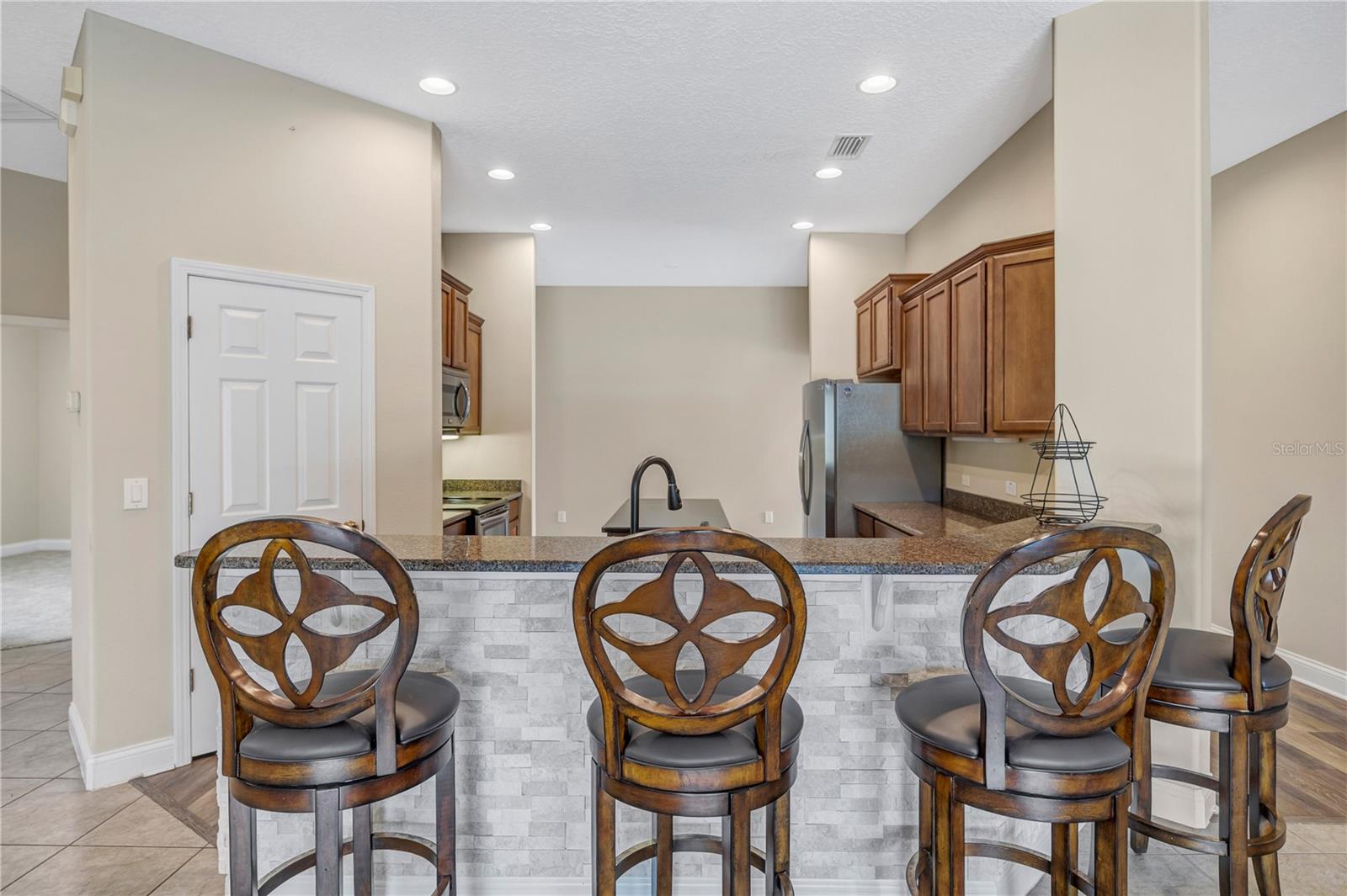 Image 6 of 57 For 27438 Sora Boulevard