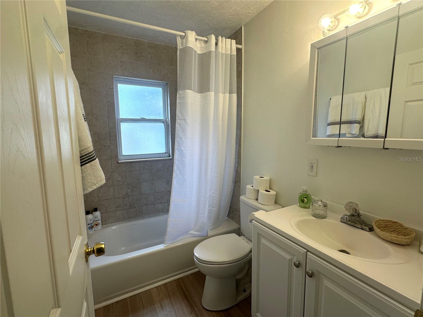 Image 11 of 17 For 4811 Emerson Avenue S