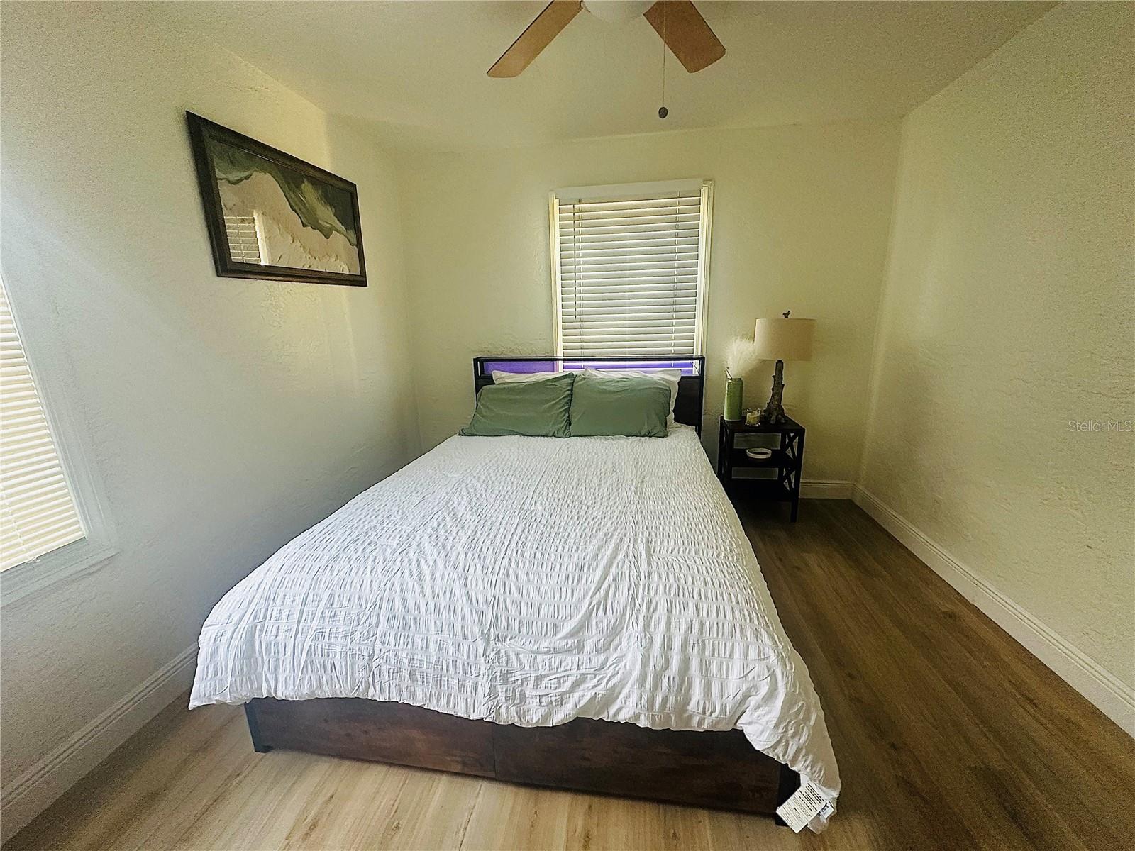 Image 4 of 17 For 4811 Emerson Avenue S