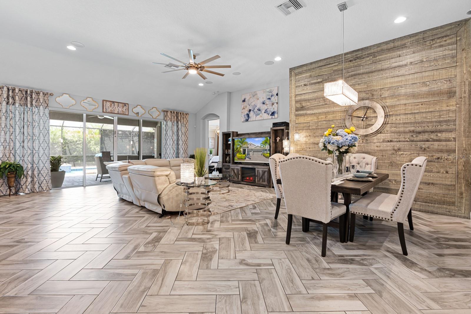 Image 13 of 72 For 7702 Paradiso Drive