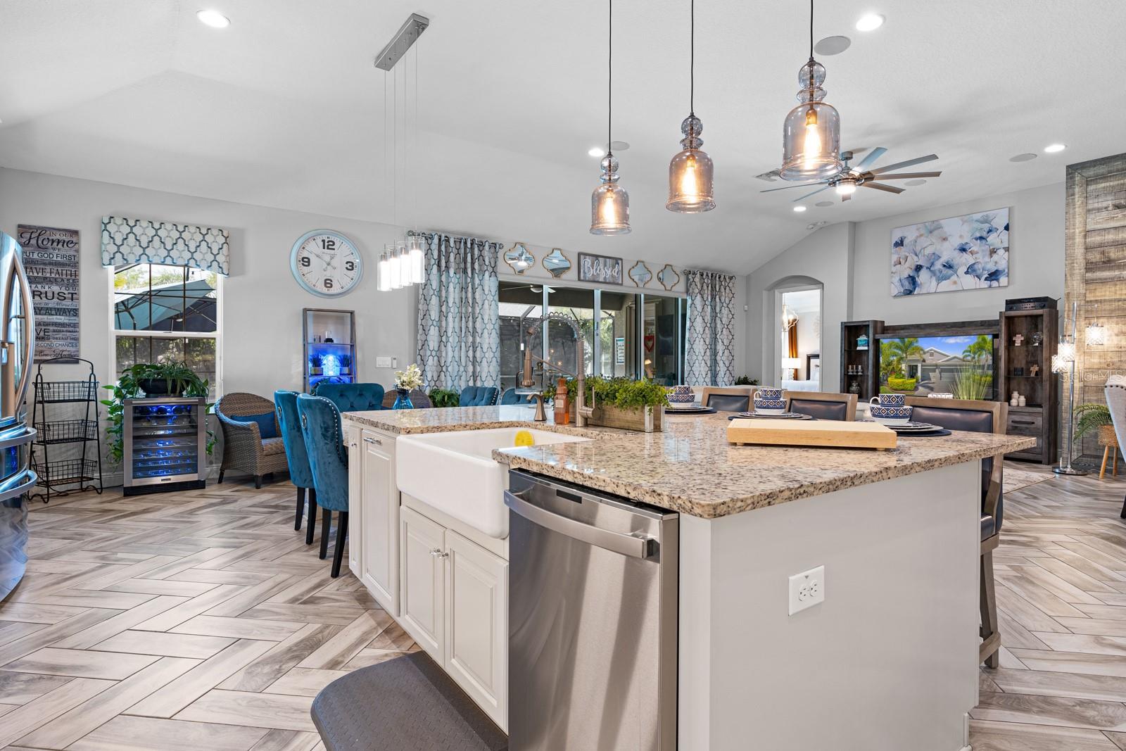 Image 16 of 72 For 7702 Paradiso Drive