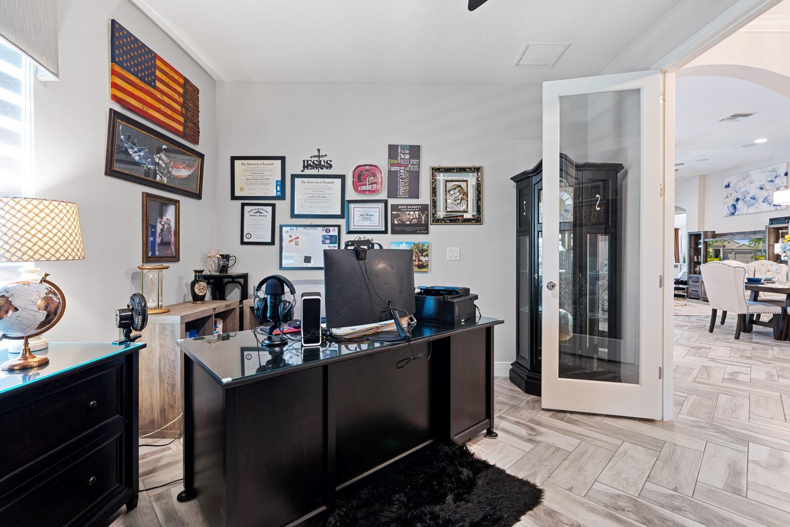 Image 33 of 72 For 7702 Paradiso Drive