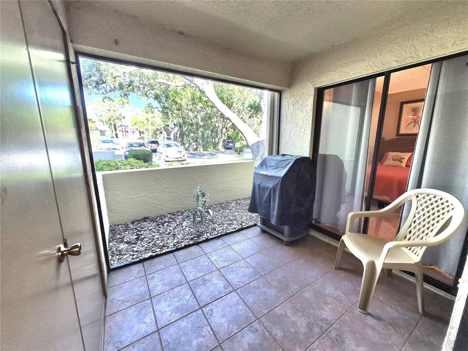 Image 12 of 42 For 50 Woodlake Place