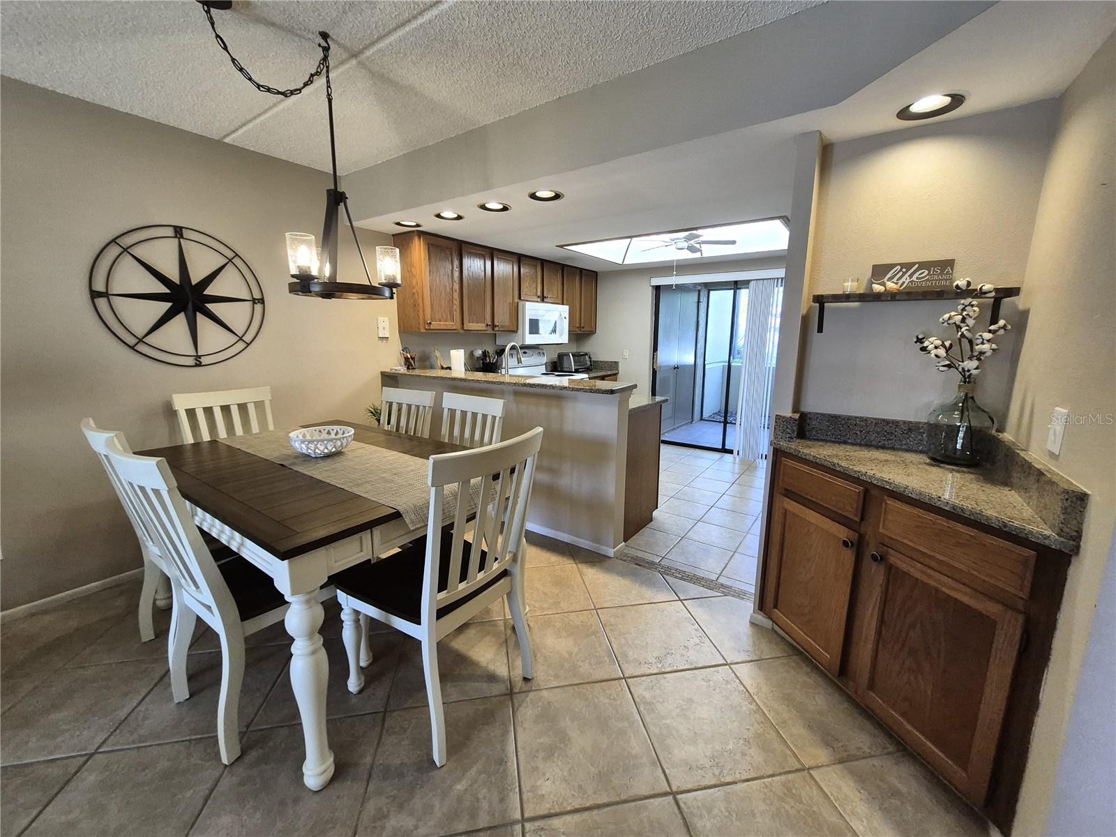 Image 6 of 42 For 50 Woodlake Place