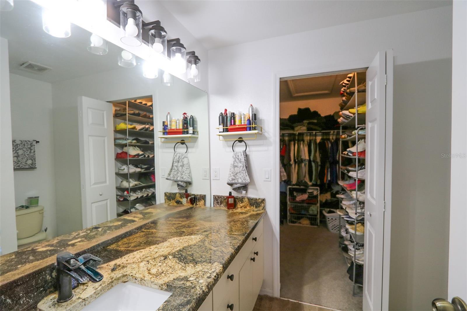 Image 11 of 18 For 10922 Winter Crest Drive