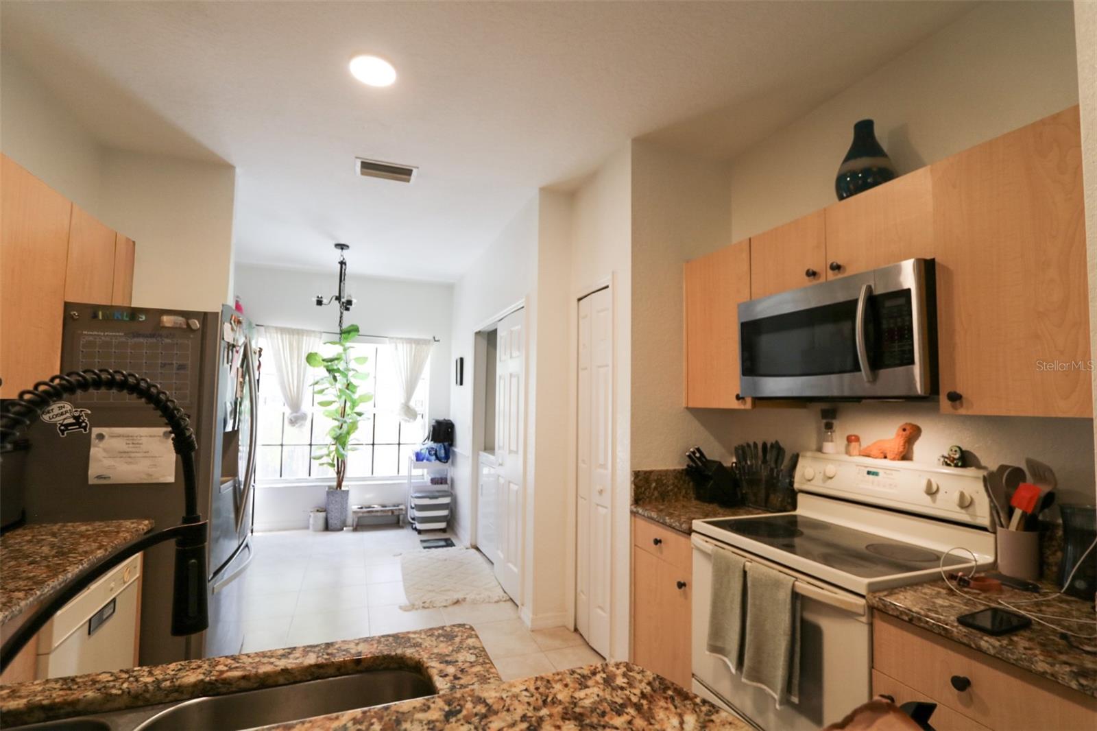 Image 7 of 18 For 10922 Winter Crest Drive
