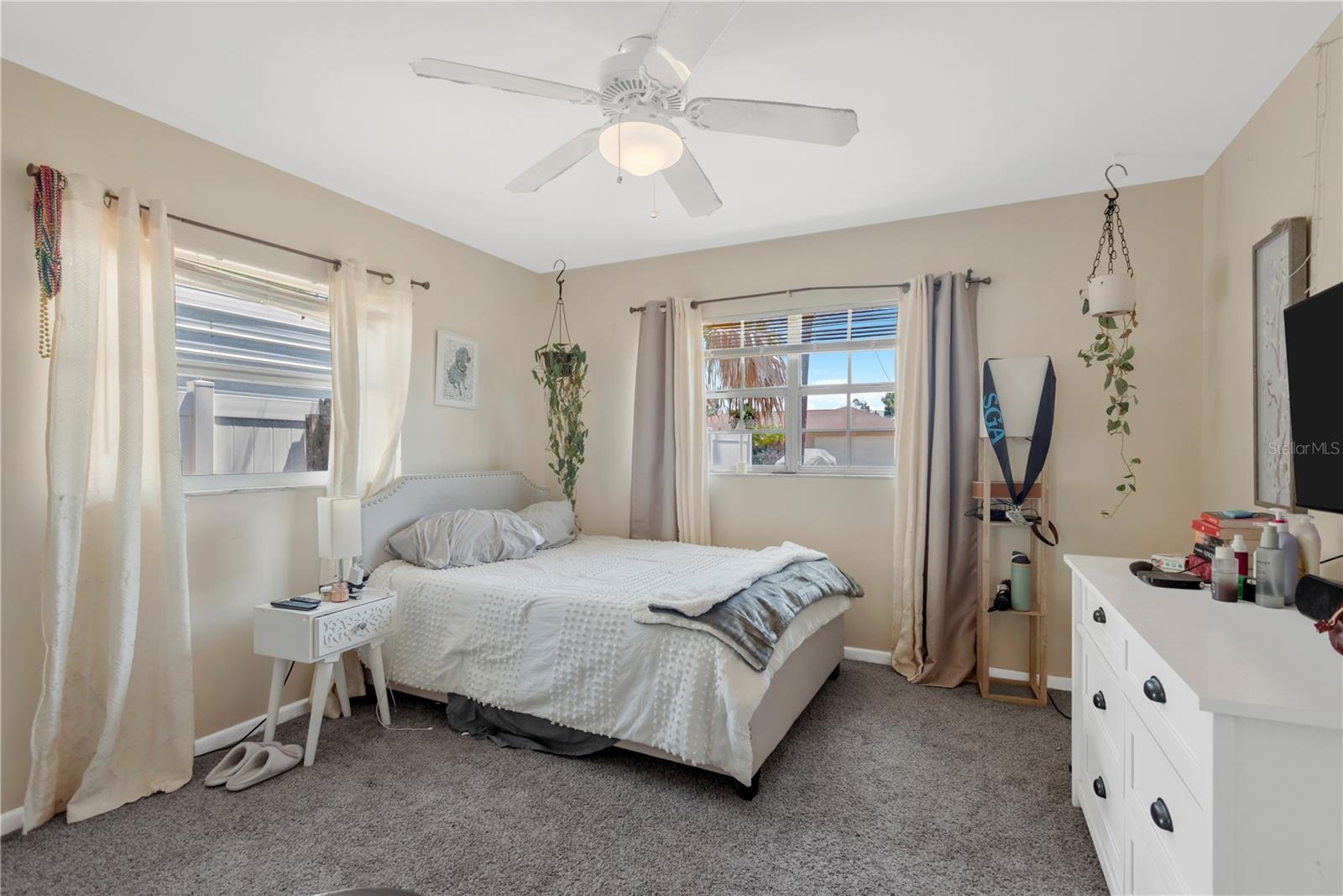 Image 24 of 34 For 5007 Hesperides Street