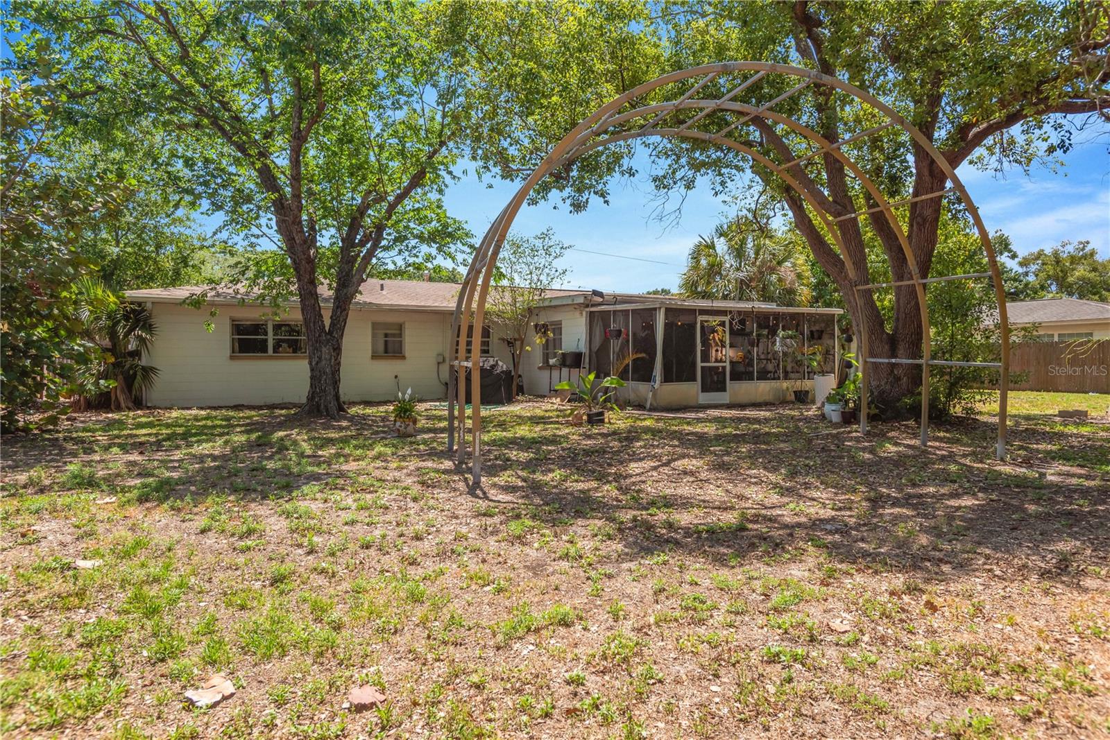 Image 28 of 34 For 5007 Hesperides Street