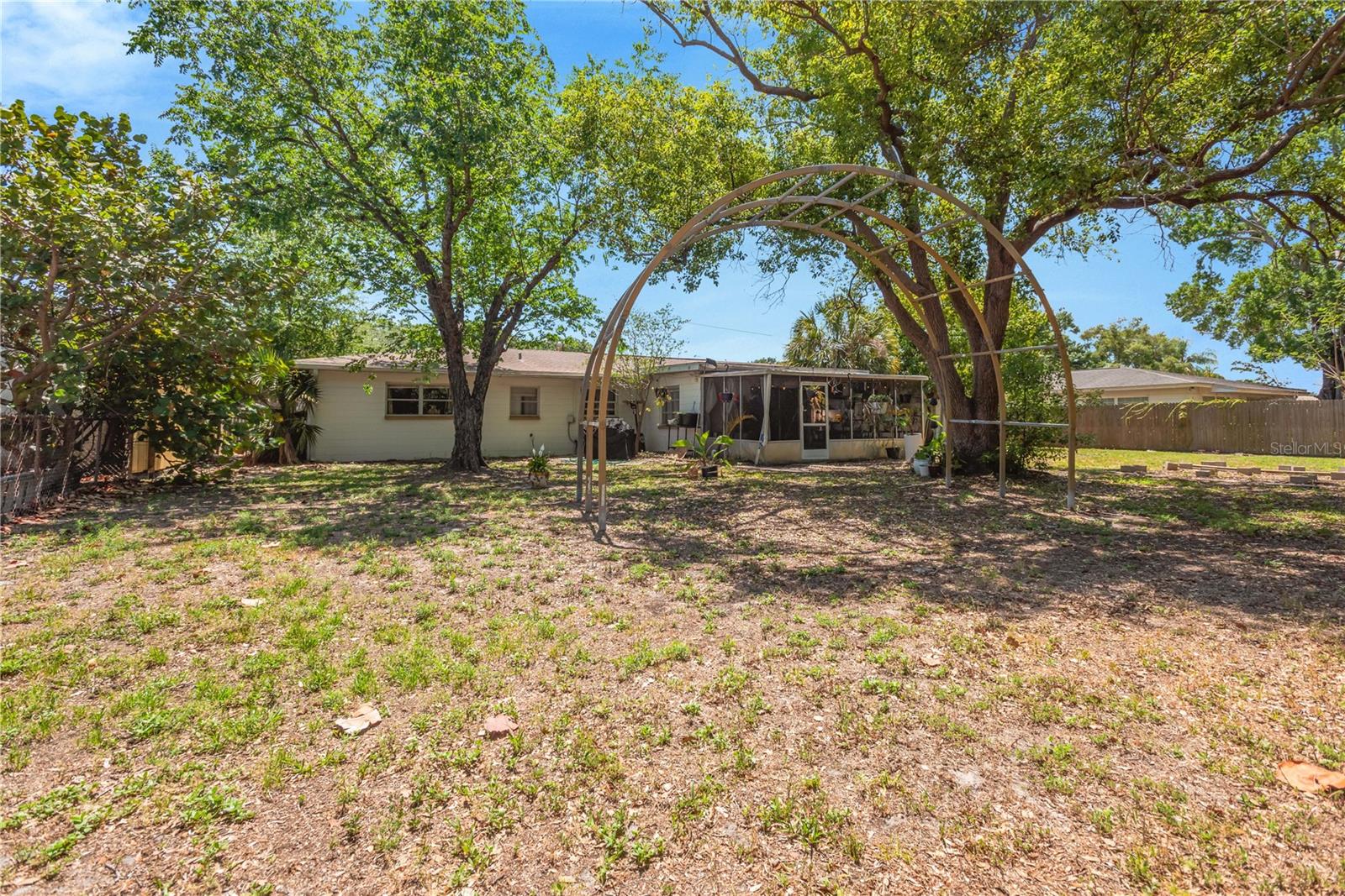 Image 29 of 34 For 5007 Hesperides Street