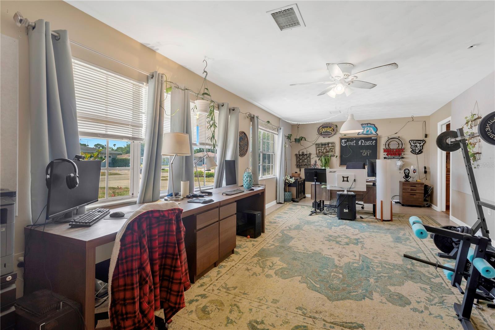 Image 7 of 34 For 5007 Hesperides Street