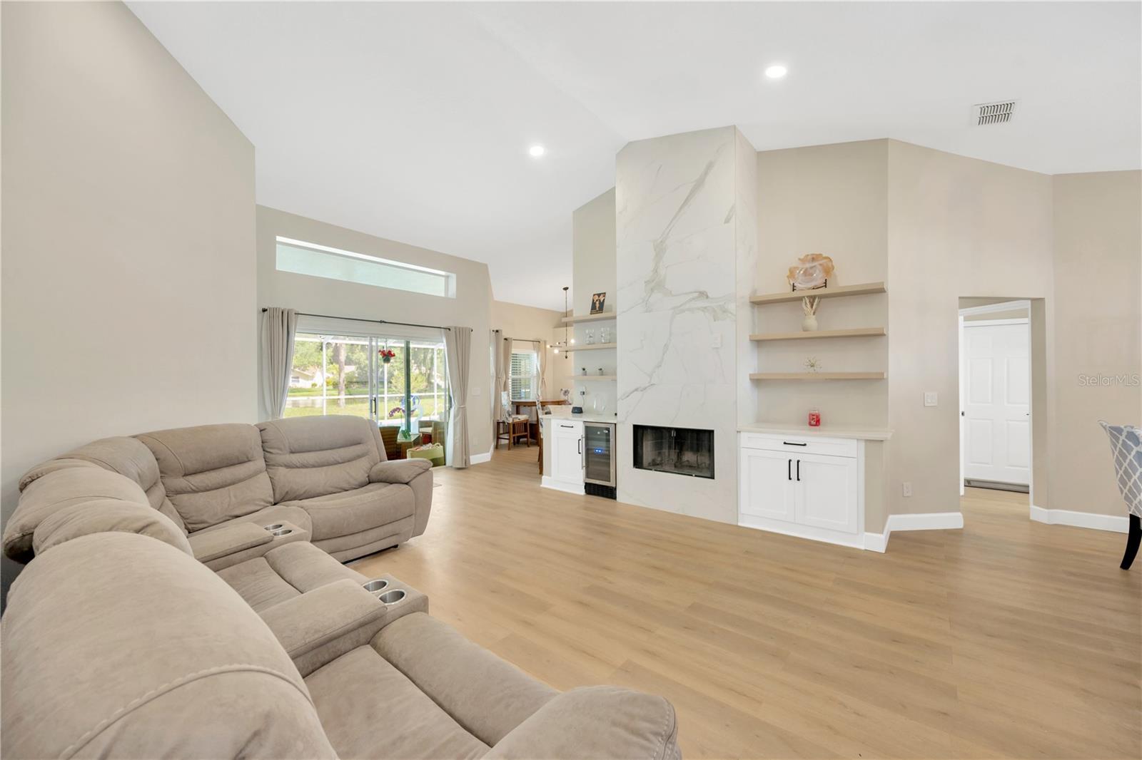 Image 11 of 67 For 4617 Basswood Street