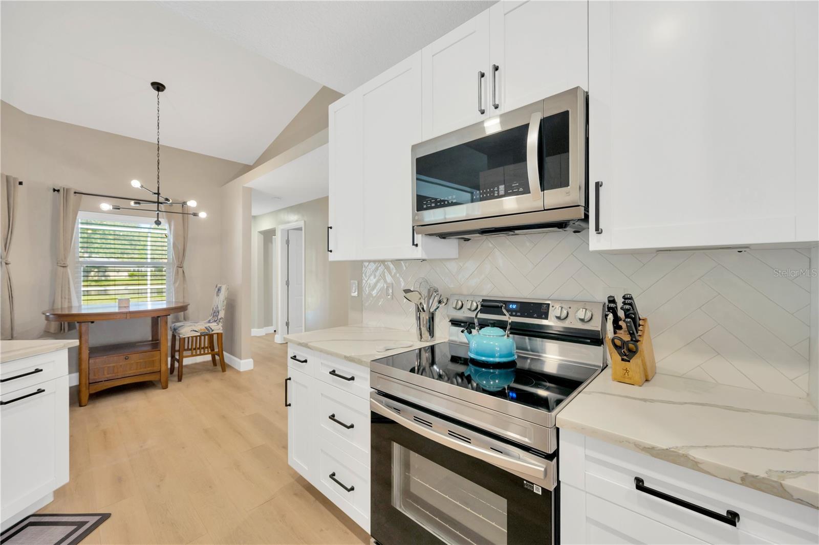 Image 19 of 67 For 4617 Basswood Street