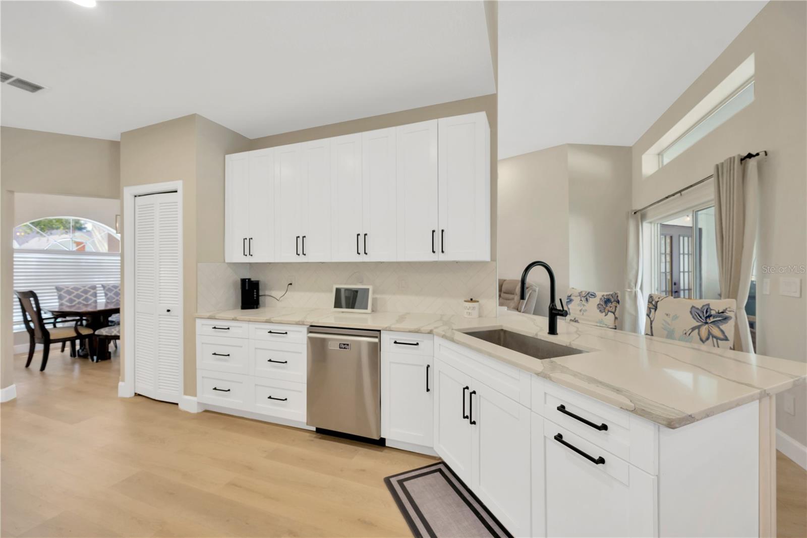 Image 22 of 67 For 4617 Basswood Street