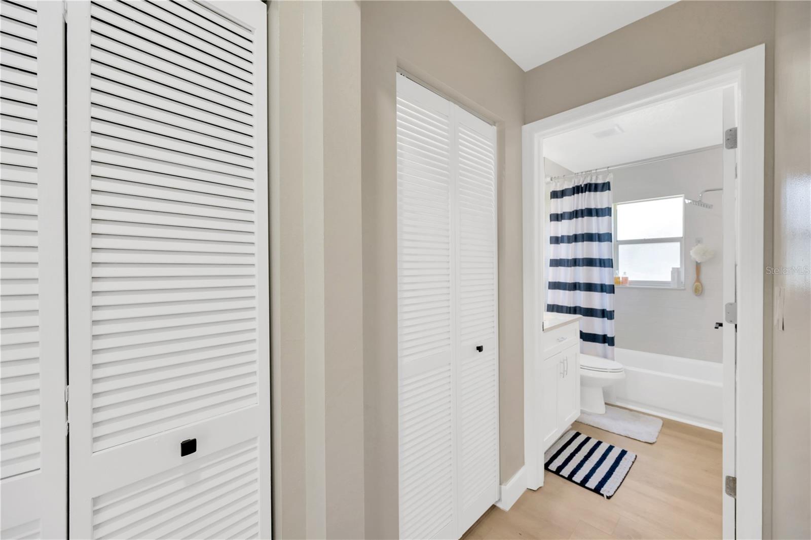 Image 44 of 67 For 4617 Basswood Street