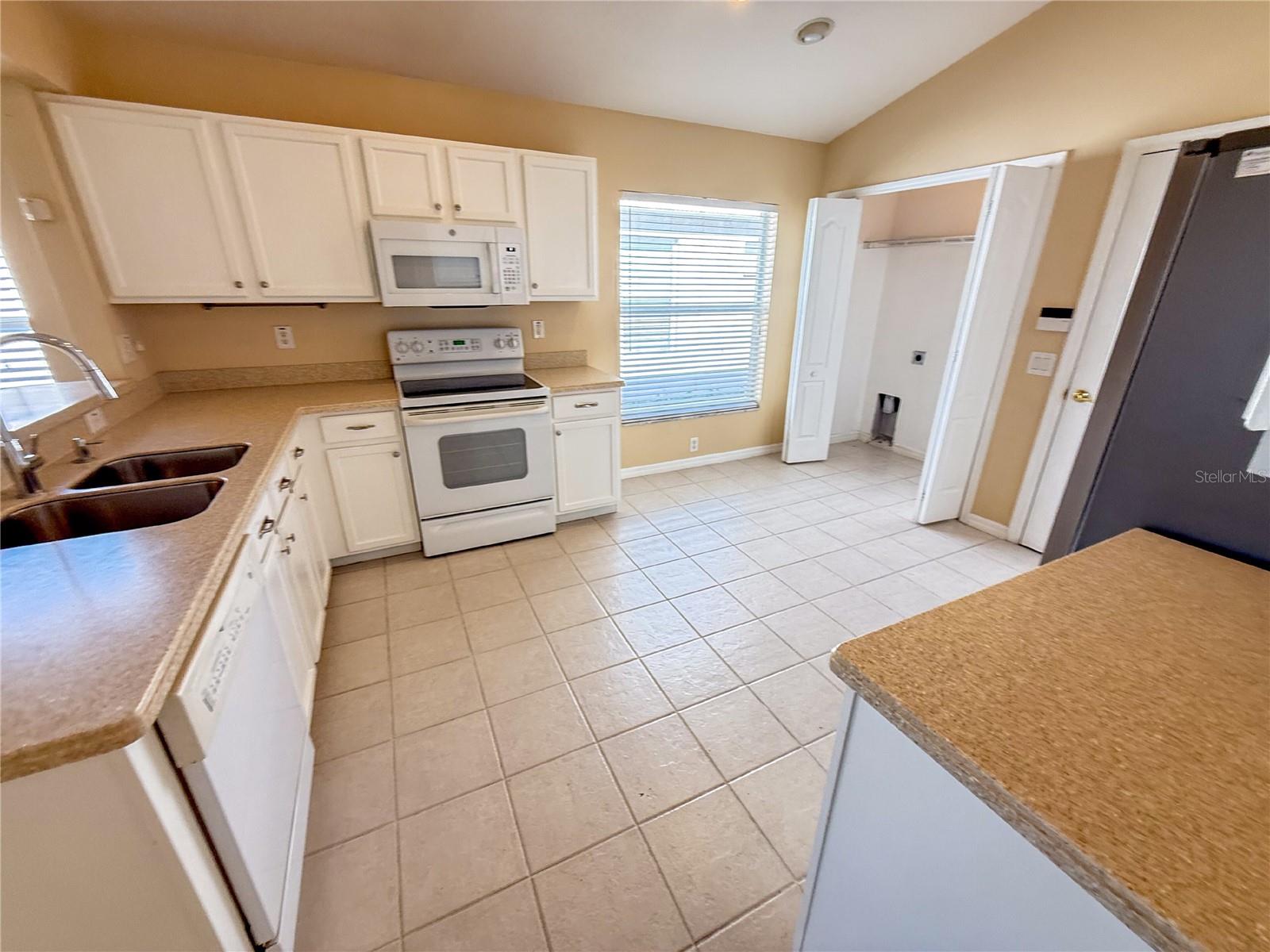 Image 14 of 33 For 13047 Bridleford Drive