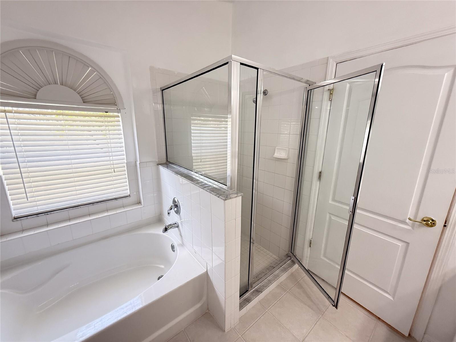 Image 17 of 33 For 13047 Bridleford Drive
