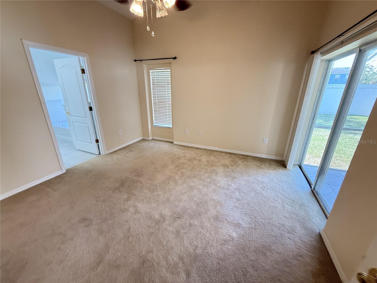 Image 21 of 33 For 13047 Bridleford Drive