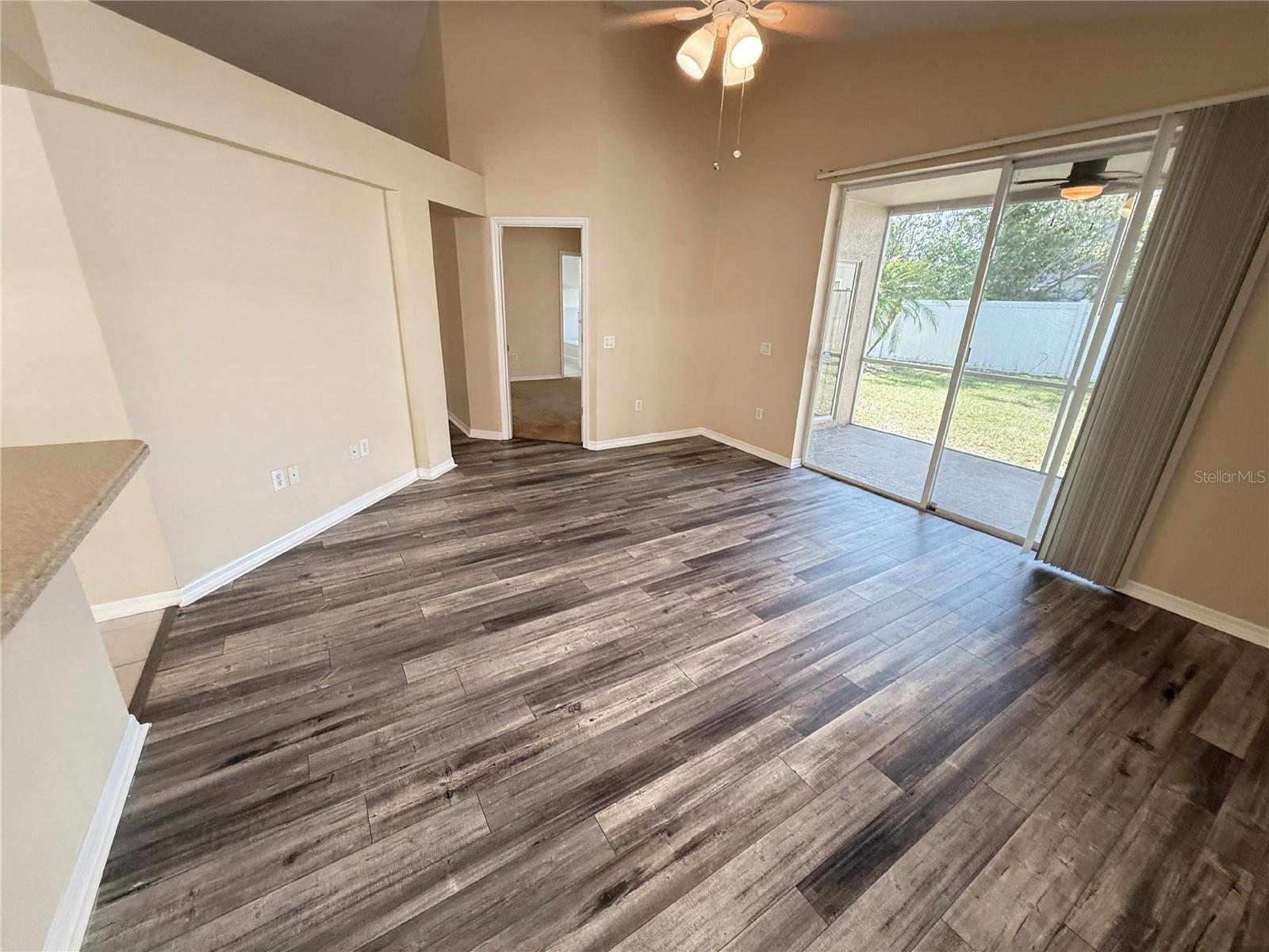 Image 4 of 33 For 13047 Bridleford Drive