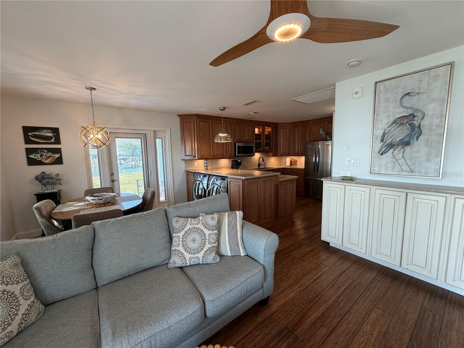 Image 5 of 41 For 5001 Starfish Drive Se B