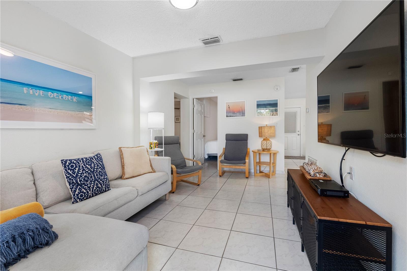 Image 14 of 50 For 614 Gulf Boulevard 9