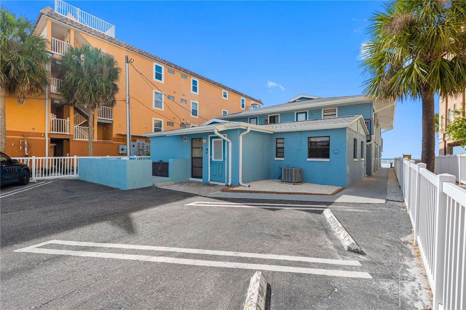 Image 4 of 50 For 614 Gulf Boulevard 9
