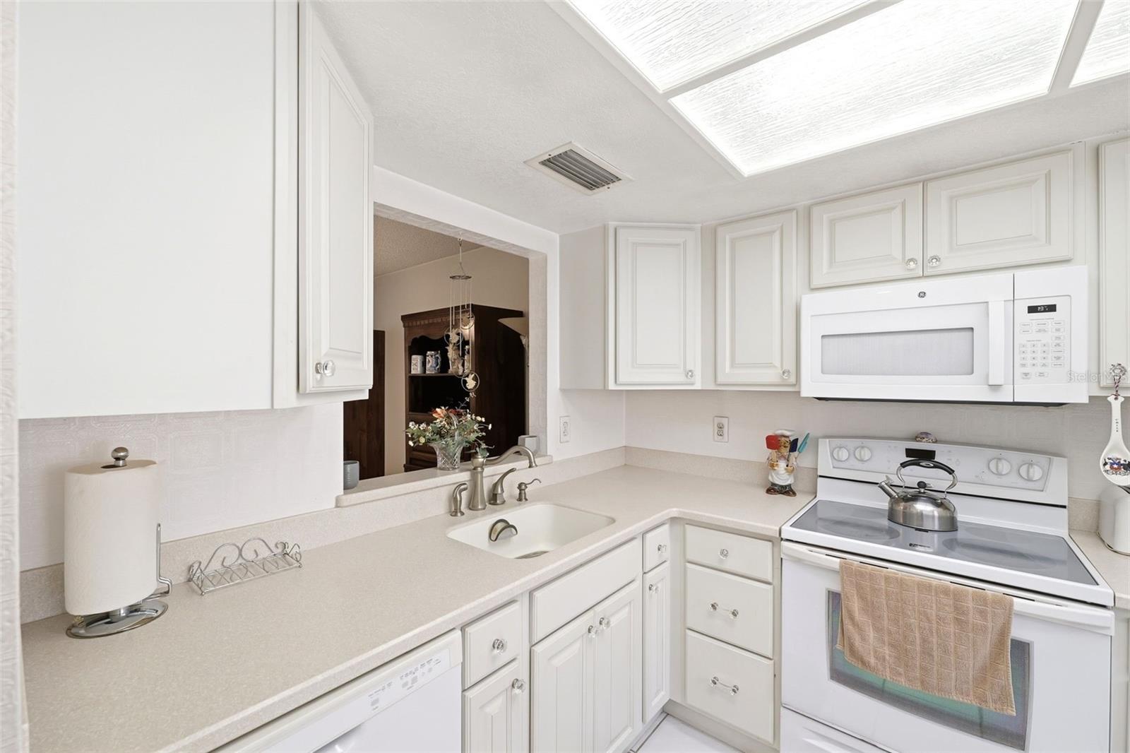 Image 17 of 44 For 11210 Carriage Hill Drive 5