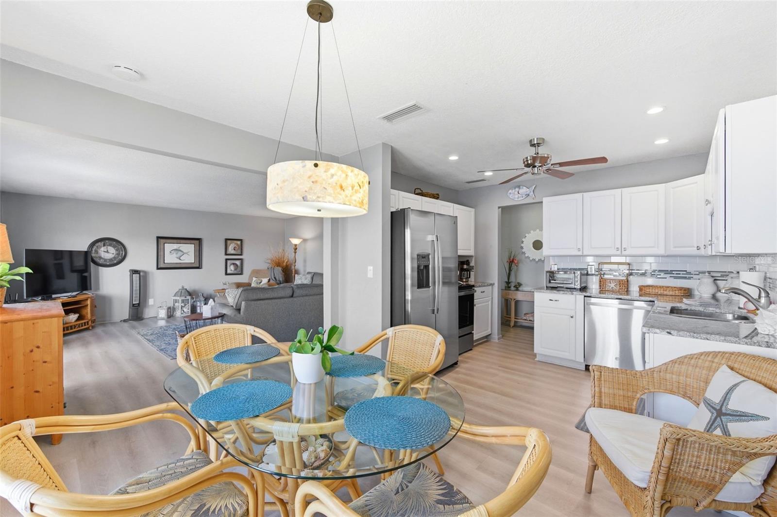 Image 17 of 86 For 4805 Cobia Drive Se D Furnishe