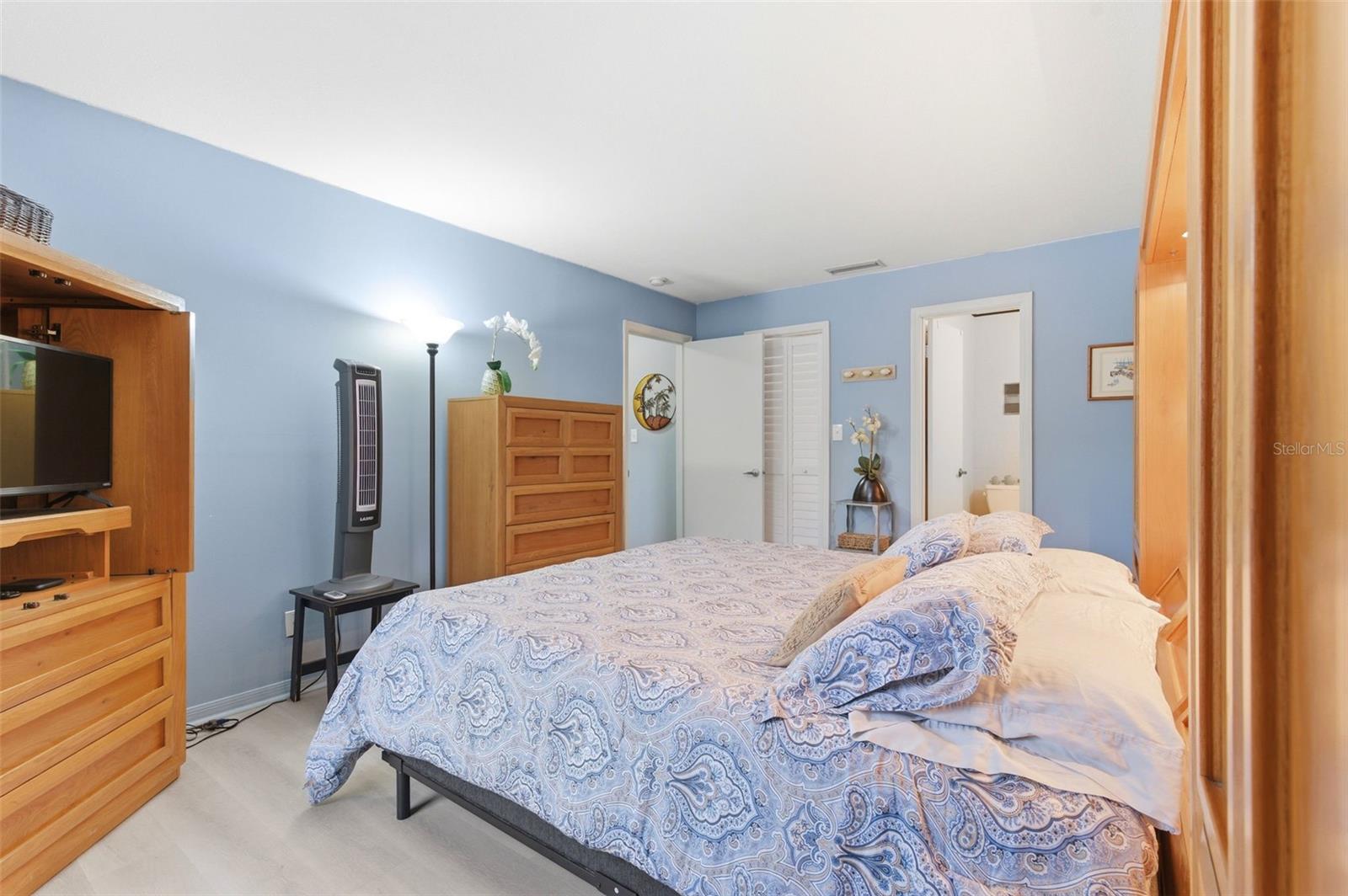 Image 30 of 86 For 4805 Cobia Drive Se D Furnishe