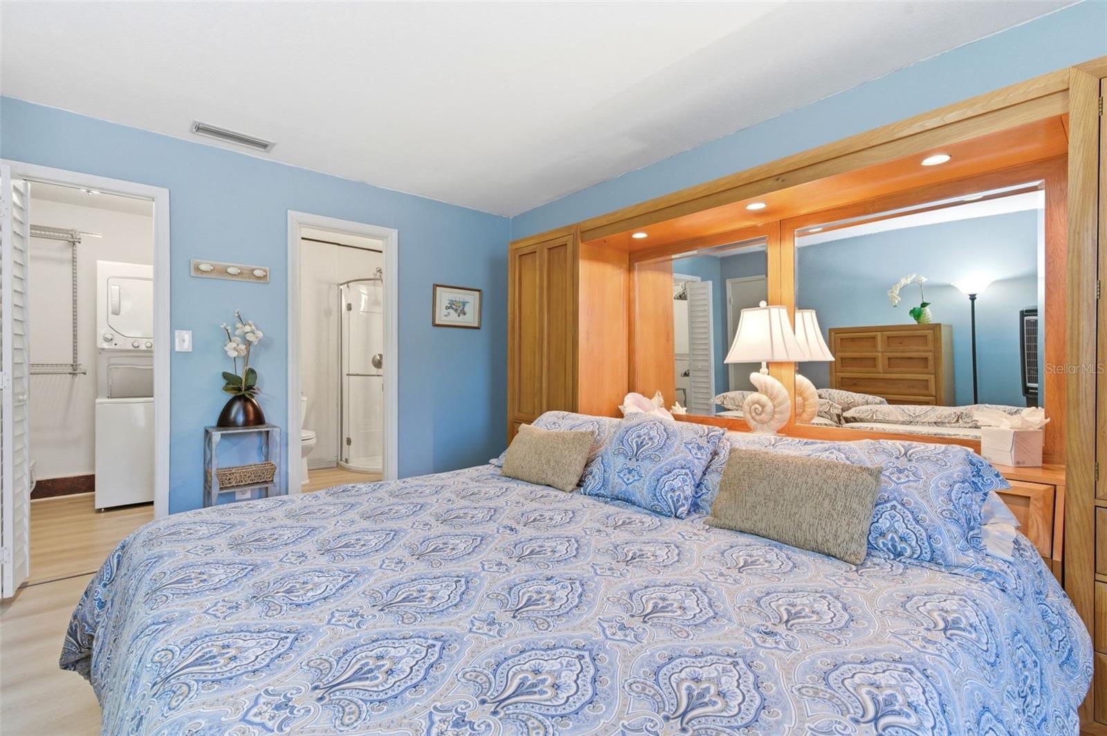 Image 31 of 86 For 4805 Cobia Drive Se D Furnishe