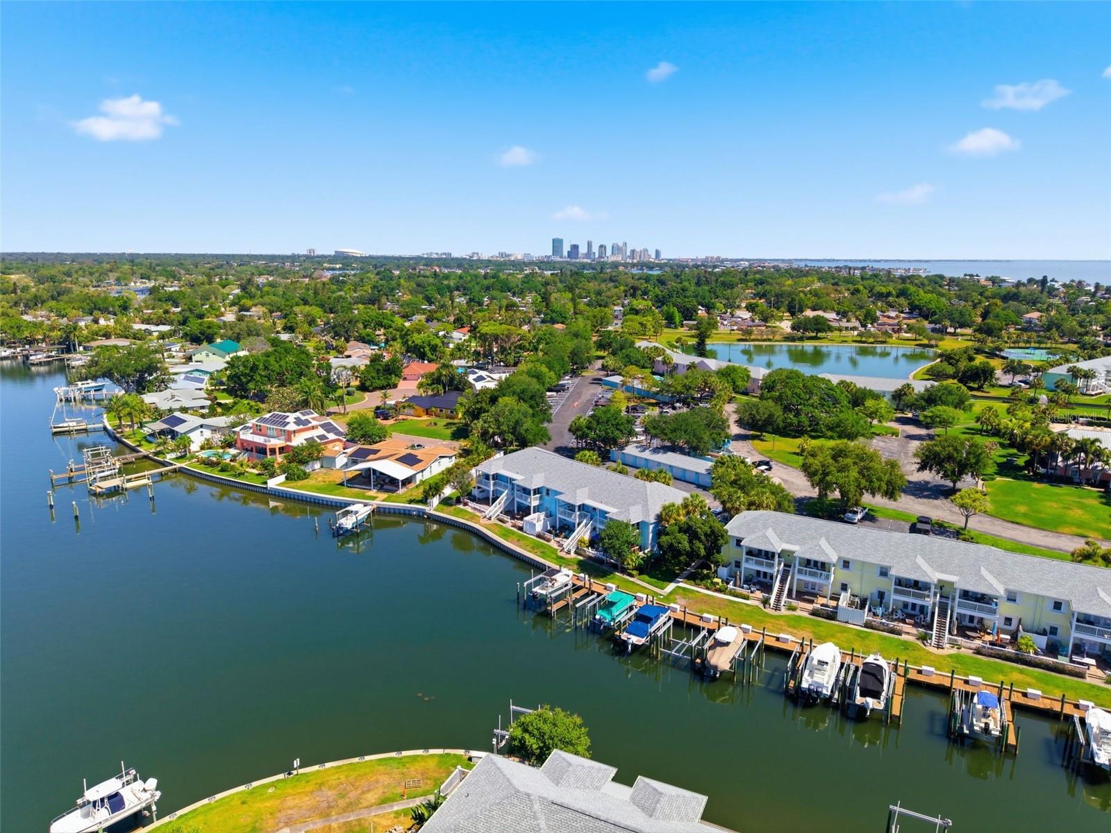 Image 52 of 86 For 4805 Cobia Drive Se D Furnishe